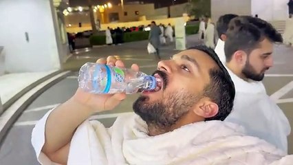 لقد أدينا أول عمرة معًا🙏🏻جولة منزلية في السعودية🏡