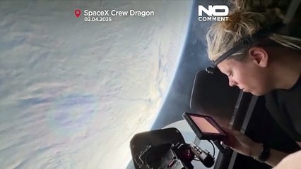 Equipaggio civile orbita intorno alla Terra nella missione di SpaceX