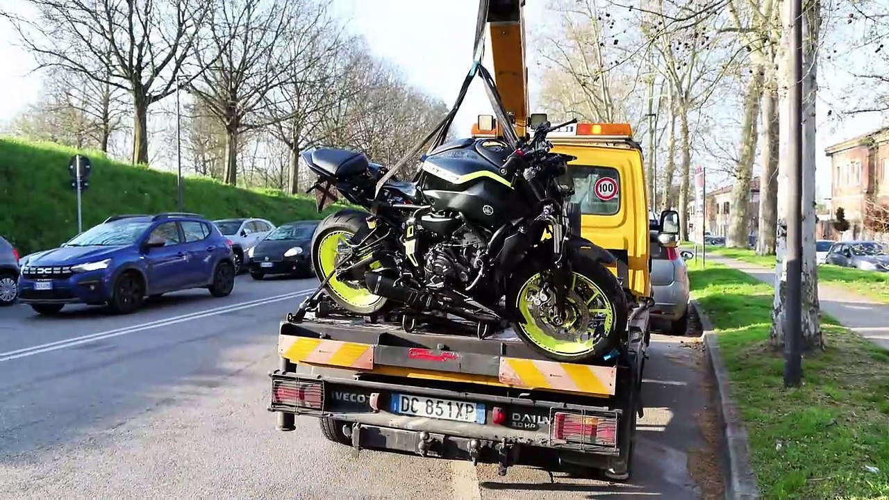 Ferrara, scontro auto-moto: ferito un ragazzo