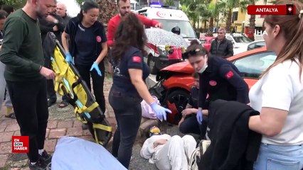 Antalya'da yaralıları şemsiye ve battaniye ile korudular