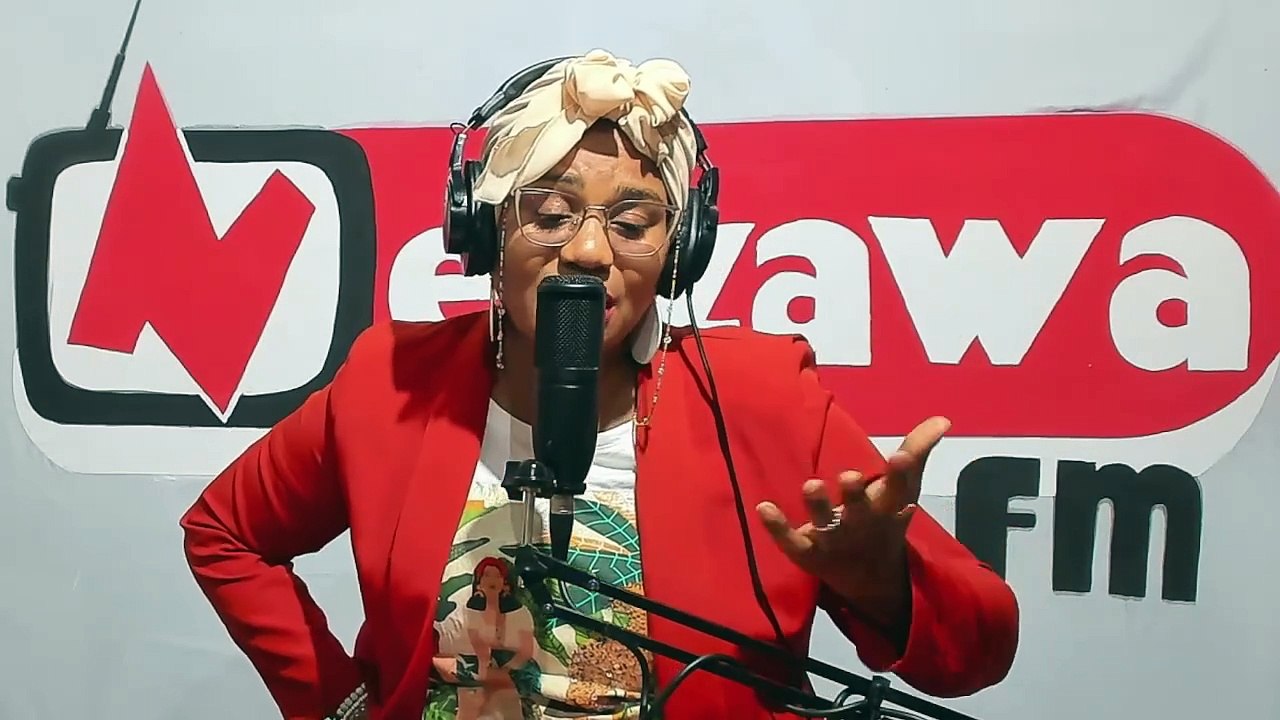 انطلاق عيادات خاصة بالتغذية بالمستشفى الجهوي بقبلي  التفاصيل  مختصة التغذية عفاف مفتاح بالمستشفى