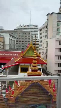 Tuk-tuks, temples & Thai smiles 😍 Day 1 in Bangkok did NOT disappoint! 🇹🇭