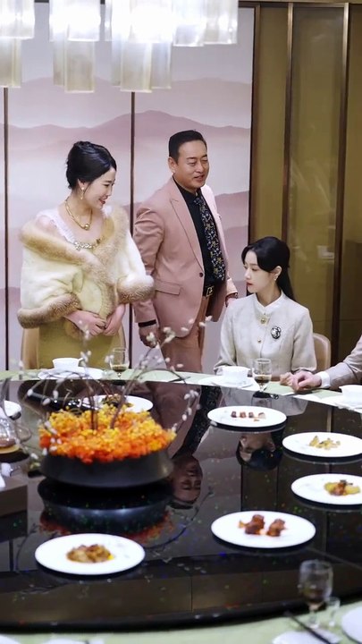 【Inverno de Paixão no Grande Hotel】 | EP31-60 |🥰Fugiu do noivo traidor... e caiu nos braços do herdeiro! #Shortdrama