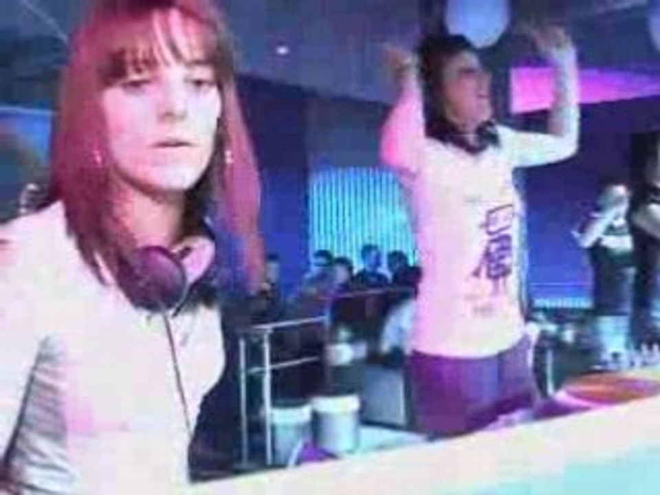 DISCOTHEQUE L'UNIVERS - MISS EAVEN ET SAMANTHA MAYER