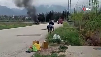 Seyir halindeki otomobil alev alev yandı