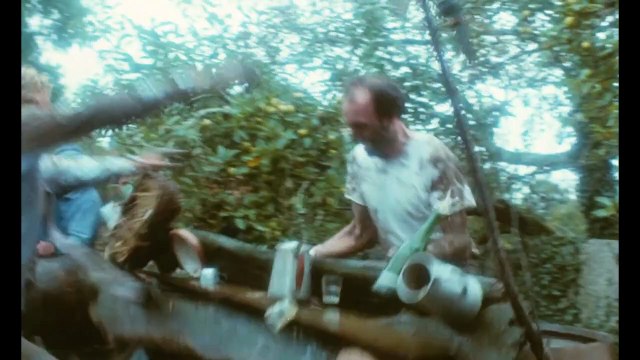 Un chien dans un jeu de quilles (1983) - Bande annonce