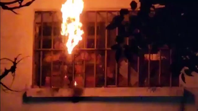 Presos de la cárcel de Devoto hicieron un reclamo con quema de colchones