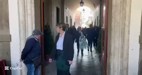 Suor Paola, l'arrivo di Lotito alla camera ardente