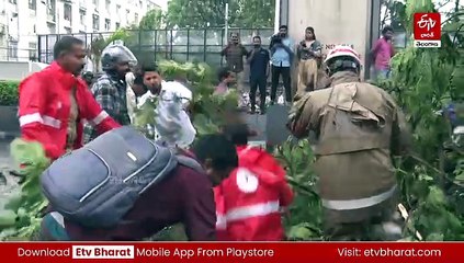 హైదరాబాద్‌లో భారీ వర్షం - సహాయక చర్యలు చేపట్టిన డీ