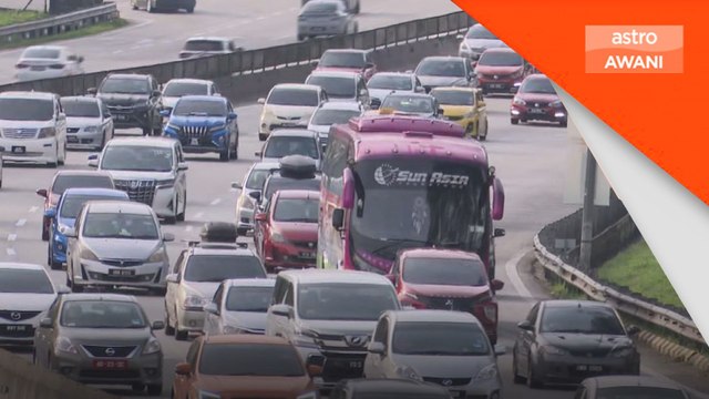 Aliran trafik di lebuh raya utama perlahan
