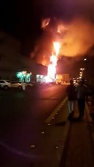 اندلاع حريق بشكل مفاجيء في محطة وقود بنجران