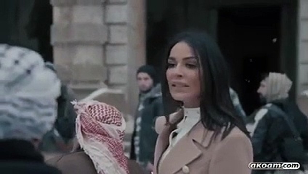 وفاء الكيلاني تنشر رسالة تهديد على مواقع التواصل والسبب زوجها "تيم حسن"!