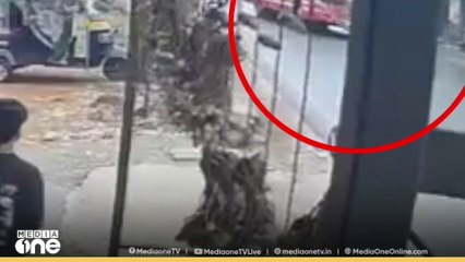 പേരാമ്പ്രയിൽ സ്വകാര്യ ബസ് ബൈക്കിലിടിച്ച് വിദ്യാർത്ഥി മരിച്ചു