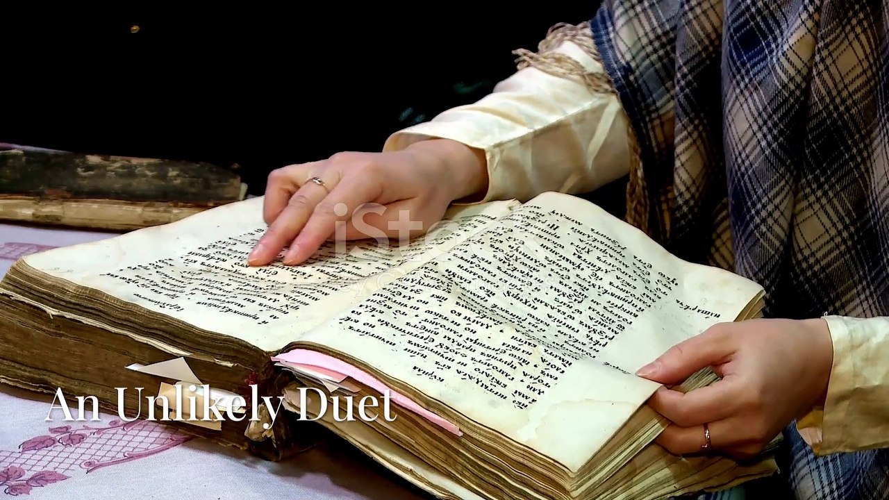 Title: ¡Aprende a silbar el Himno de Riego en un ataúd!