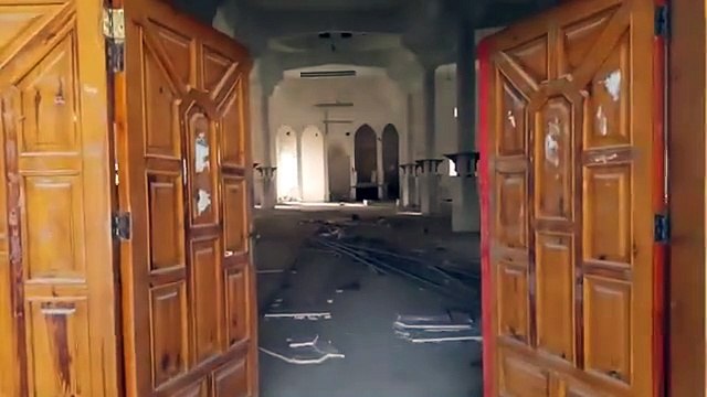 بسبب الاهمال مسجد يتحول لمأوي للحيوانات الضالة