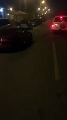 ماذا فعل هذا الخليجي عندما تفاجأ بسيارة بورش أمام منزله؟!