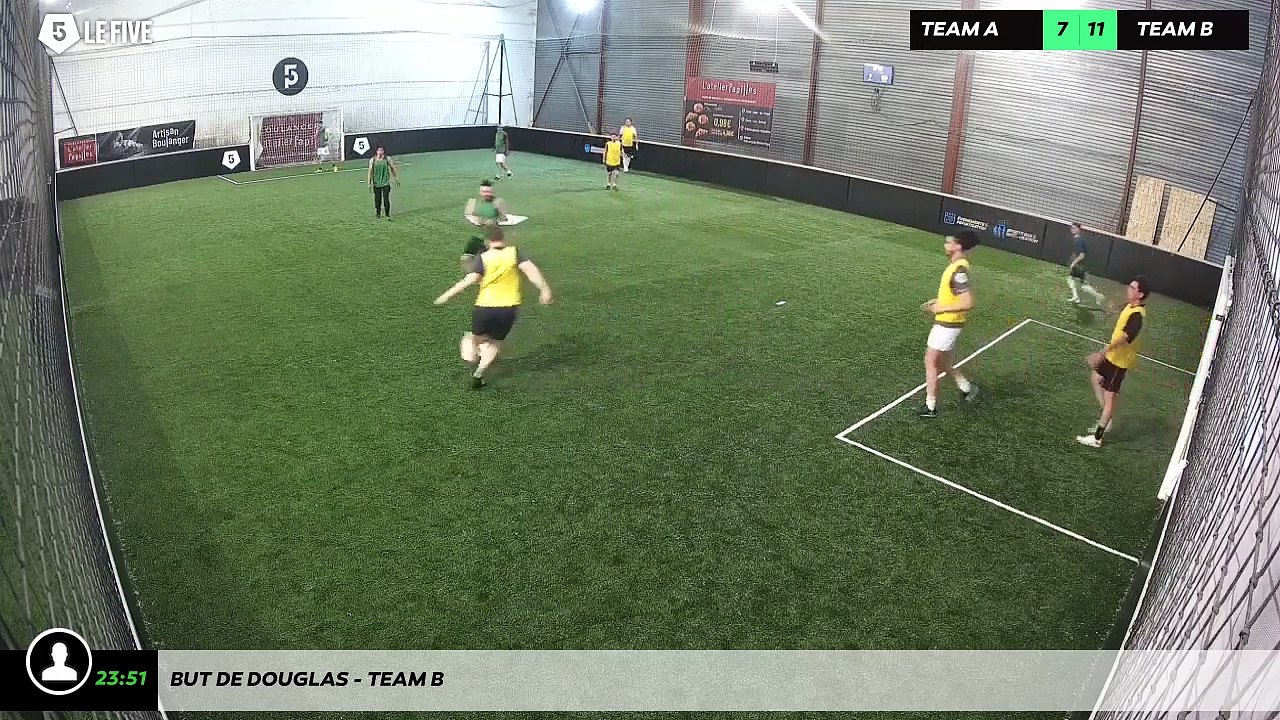 But de Douglas - Team B