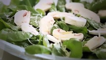 ميلك شيك الفراولة واللبن