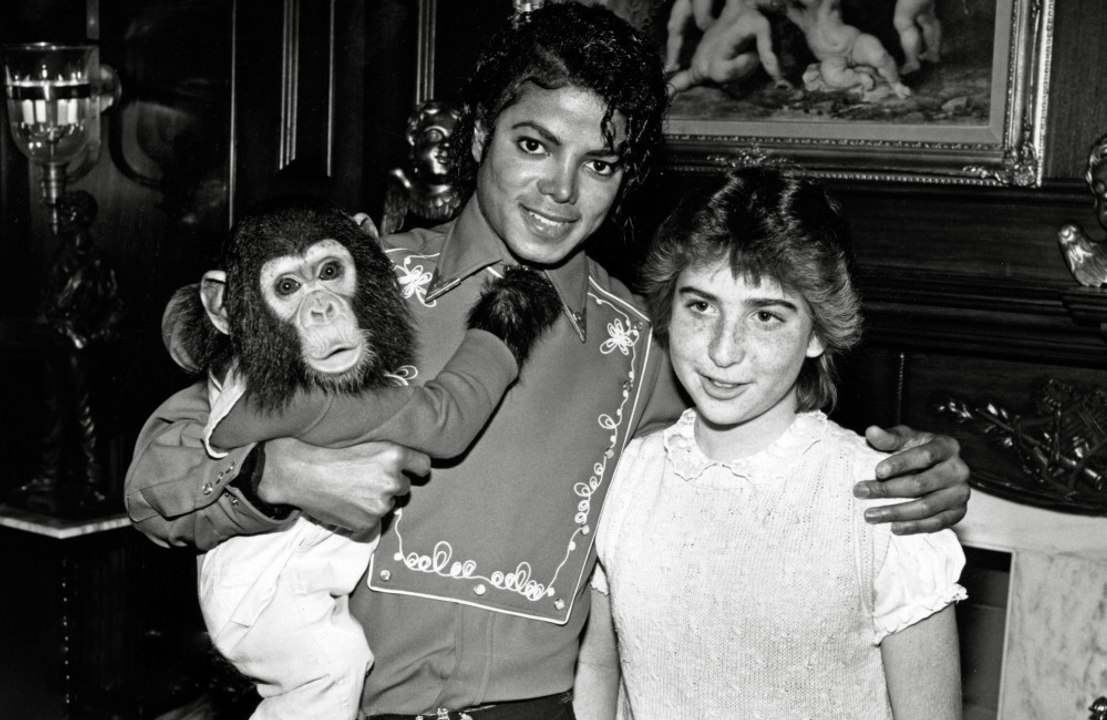 Bubbles, el querido chimpancé de Michael Jackson, ha cumplido 42 años