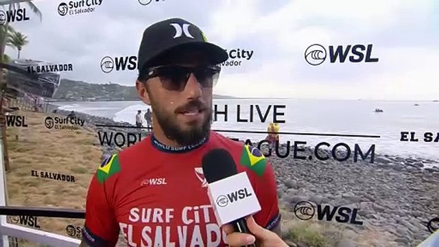 Filipe Toledo slams judges in El Salvador