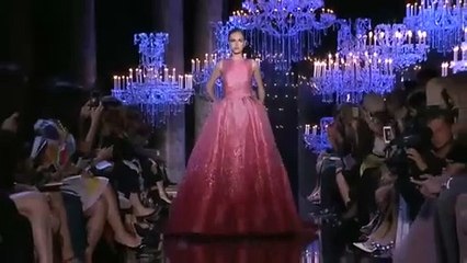 إيلي صعب يكشف عن تشكيلته الجديدة