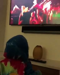 بالرغم من النفي، كايلي جينر تُلمّح إلى حملها الثاني بهذه الصورة