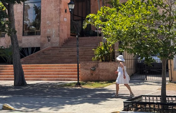 Bochorno y rayos UV intensos por segunda onda cálida en Yucatán