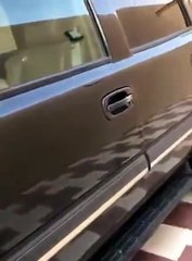 بالفيديو.. رجل سعودي يروي كيف كان سيدهس ابنه بسيارته دون رؤيته!