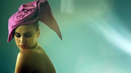 مارك جايكوبس بيوتي تُعلن إيرينا شايك الوجه الدعائي لها في روسيا