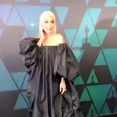 الأسود يبقى دائماً سيد الأناقة، كيف ترتدينه لاحتفالات نهاية العام؟