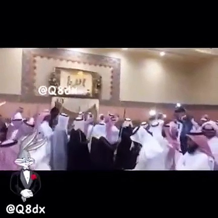 بالفيديو.. طرد شاب من أحد الأعراس السعودية يثير الجدل!