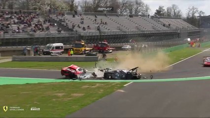 Ferrari Challenge Europe Coppa Shell AM 2025 Monza Race 1 Earle Shair Chan Pitorri Huge Crash