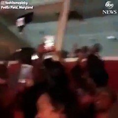 اوباما وزوجته يرقصان بعفوية في حفل جاي زي