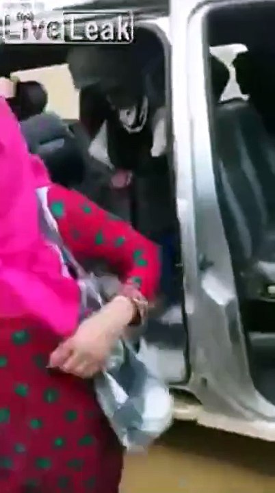 بالفيديو زواج فتاة يافعة من طفل صغير يثير الرأي العام على مواقع التواصل الاجتماعي