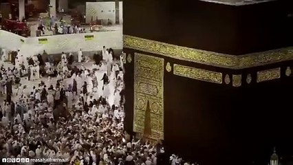 مقطع فيديو يكشف عن هوية صانع ميزاب الكعبة ومَن هو الملك الذي نُقش اسمه عليه