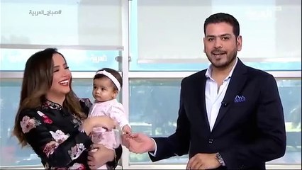 بالفيديو.. مذيعا "العربية" يصابان بنوبة ضحك على الهواء لهذا السبب!
