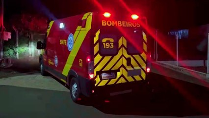 Homem fratura o braço durante jogo de futebol no Bairro Guarujá