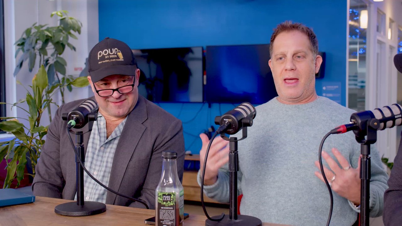 How This ‘Finance Guy’ and ‘Restaurant Guy’ Use Humor and Podcasts to Help Operators Thrive in a Changing Industry