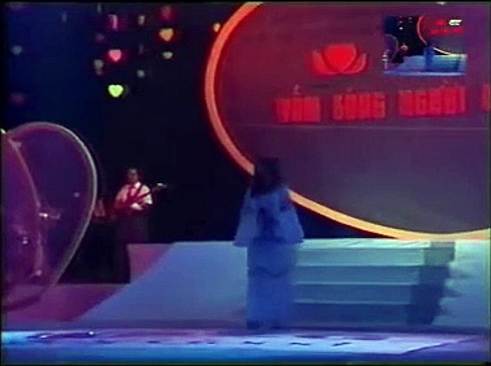 12 Bến Nước - Cẩm Ly