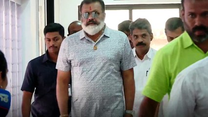 ജബൽപൂരിൽ ക്രൈസ്തവ വൈദികരെ ഹിന്ദുത്വവാദികൾ  ആക്രമിച്ച സംഭവം; ചോദ്യത്തോട് ക്ഷുഭിതനായി സുരേഷ് ഗോപി