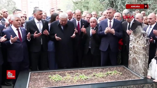 Alparslan Türkeş, kabri başında anıldı