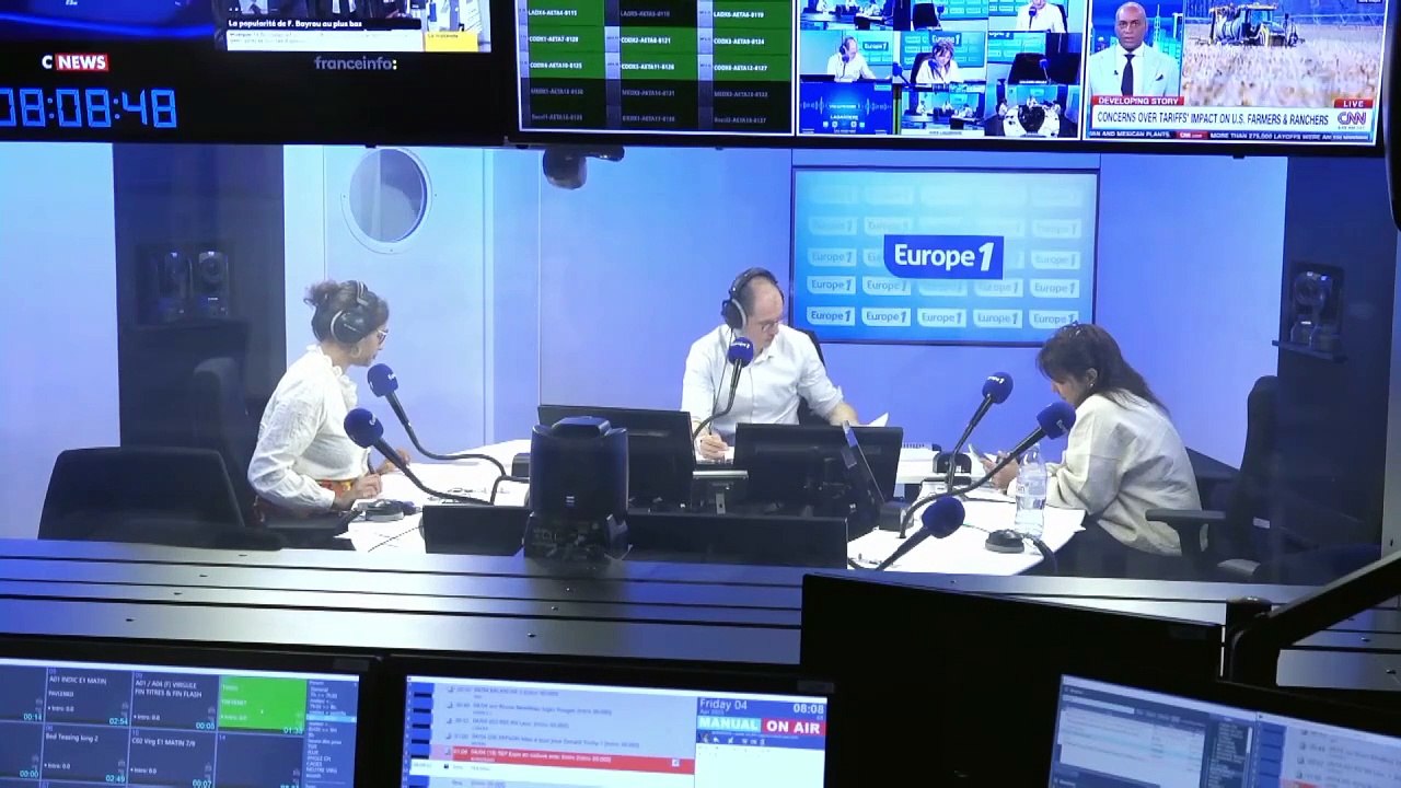 «En voiture avec Tintin» : à Mulhouse, une exposition met en lumière tous les véhicules de la bande dessinée