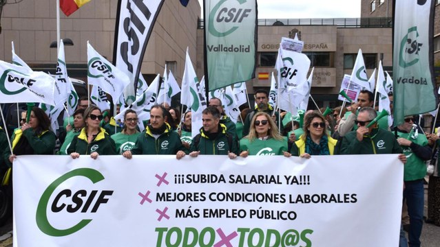 Concentración de CSIF en Valladolid para exigir mejoras salariales de los empleados públicos