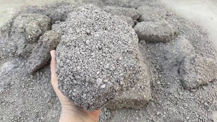 New stone crush charcoal sand dry crumbling on floor/ #asmr #satisfying #relax❤❤🌪🌪