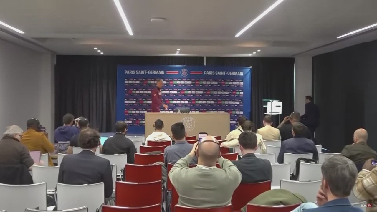 Rueda de prensa completa de Luis Enrique previa al PSG -  Angers