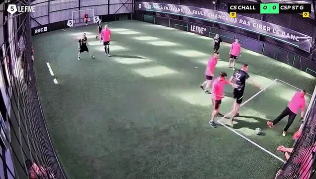 CSP CHALLANS 1 - CSP ST GILLES 1 04/04 à 11:28 - Football Terrain 1 (LeFive Challans)