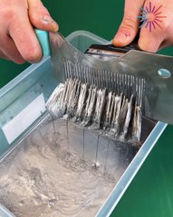 Satisfying removing paint from a brush ASMR! 🔊