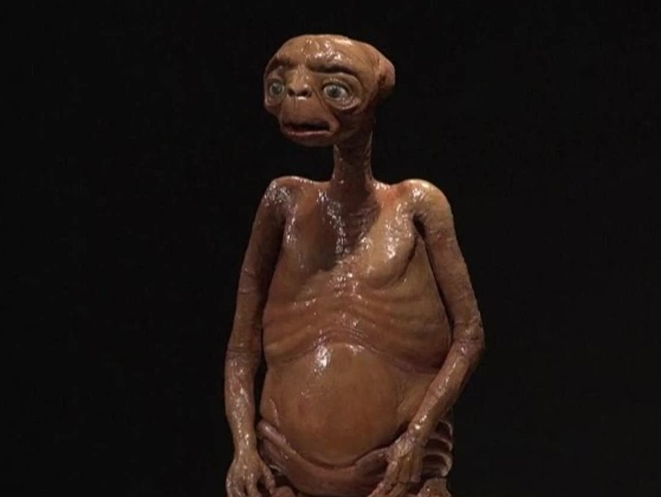Bei versteigerung: keiner will originalfigur von "e. t." kaufen