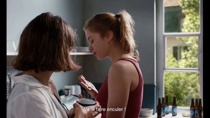 La jeune fille et l'araignée (2021) - Bande annonce