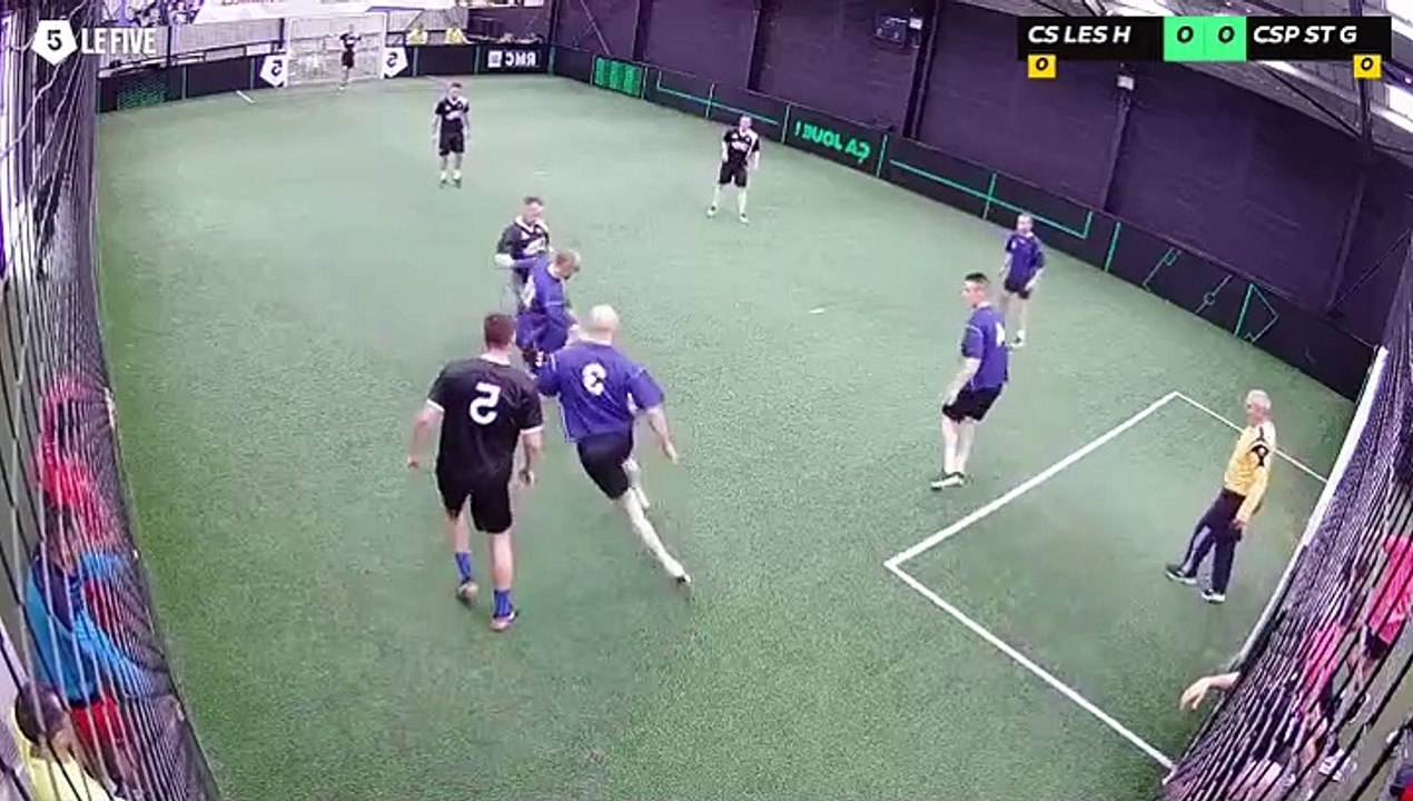 CSP LES HERBIERS - CSP ST GILLES 2 04/04 à 14:47 - Football Terrain 2 (LeFive Challans)